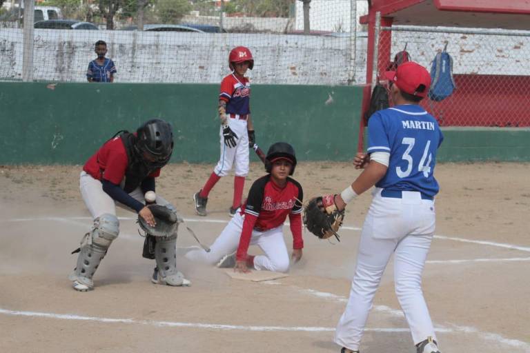 Arranque candente del Torneo Distrital de Beisbol Infantil y Juvenil