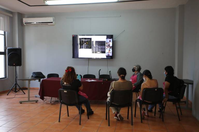 Hablan sobre ‘Artivismos feministas: Entramando, rabia y amor’