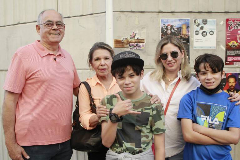 En el Isic celebran con altares y artes escénicas el Día de Muertos