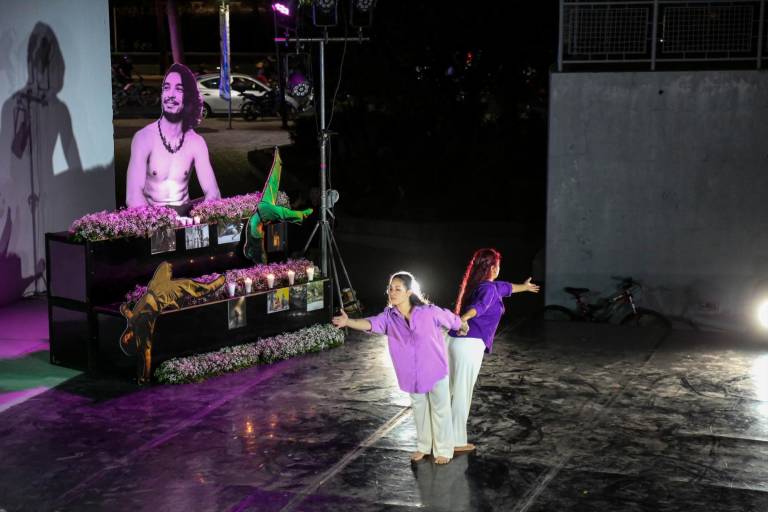 Recuerdan a Max Corrales con emotivo homenaje