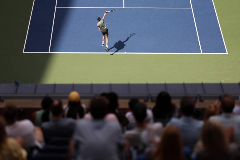 Ante la caída de gigantes, Sinner asume los galones en el US Open