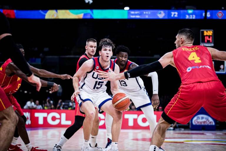 Estados Unidos salva partido contra Montenegro en el cierre