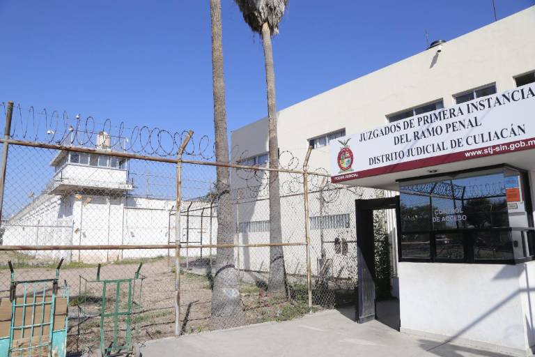 No hay Ley en el penal de Aguaruto, denuncia el Diputado Pedro Lobo; acusa cobros para entrar y prostitución al interior