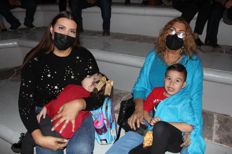 Viven ‘La fiesta de la Navidad’