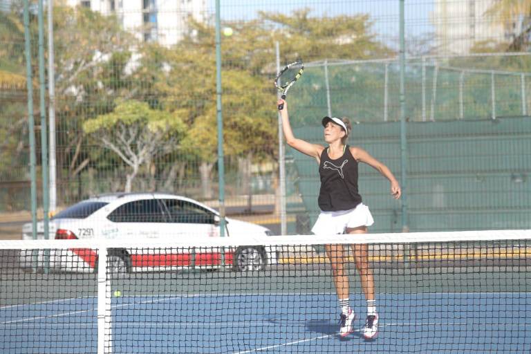 Suma victoria Tarabay en el Torneo de Tenis de la Primavera