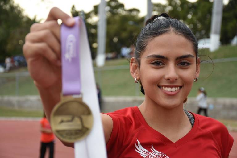 Ariday Salcedo ingresa al grupo de las 10 atletas más rápidas en los 100 metros con vallas