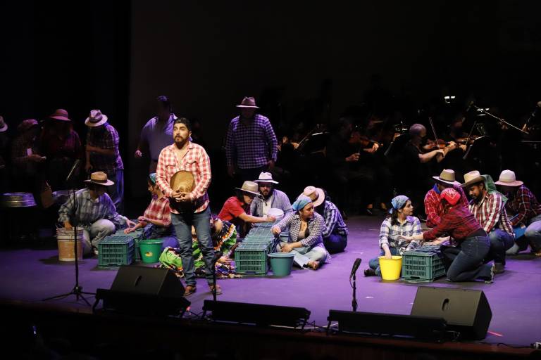 Viven velada de comedia y ópera en ‘Elixir de amor’