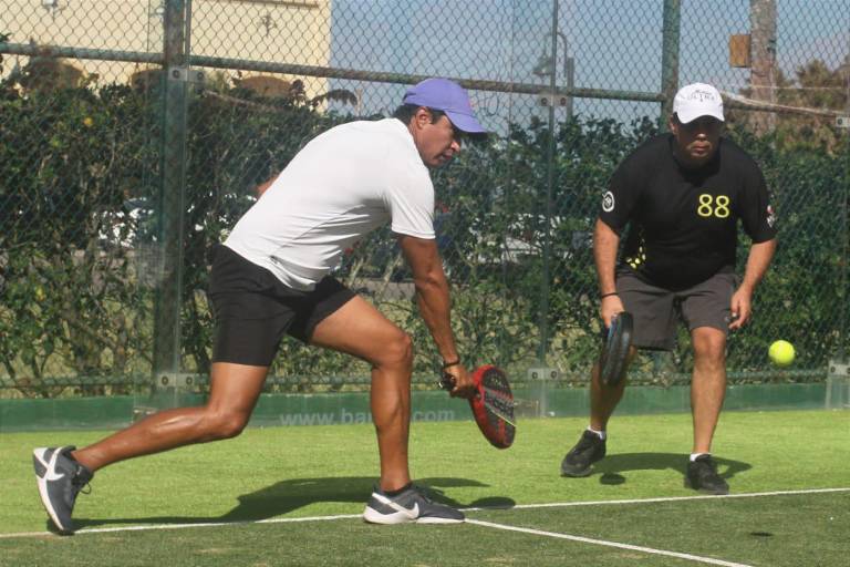 Munsters 4 se perfila rumbo a las finales del Torneo de Pádel por Equipos Mazatlán 2022