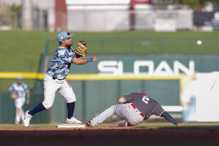 Algodoneros de Guasave cae en entradas extras ante Águilas de Mexicali
