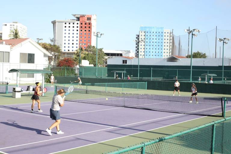 Las damas debutan con fuerza en la Copa Amstel Ultra de Pascua