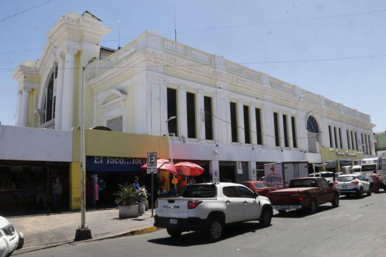Por Cuaresma y por vacaciones, en el Mercado Garmendia registran aumento en venta de pescado y camarón