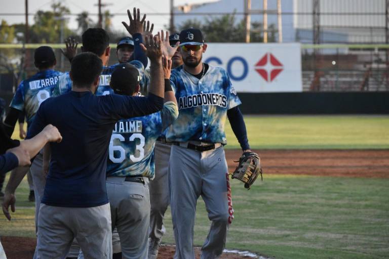 Algodoneros de Guasave abre la pretemporada con triunfo ante Mayos de Navojoa