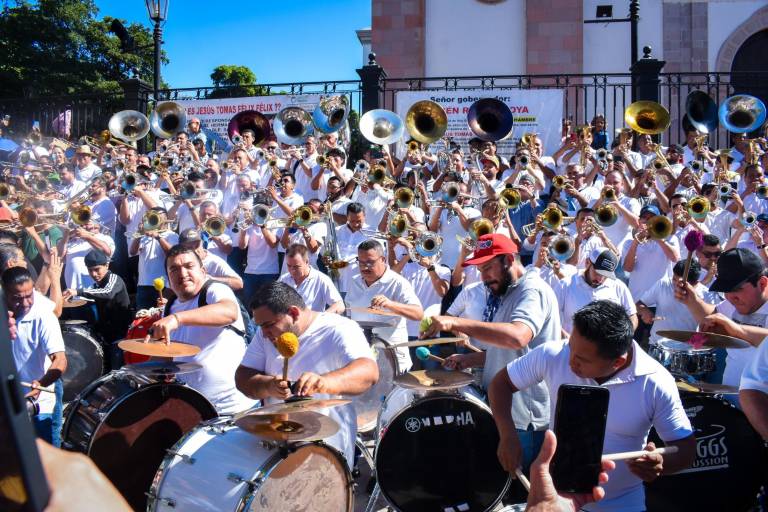 Engalanan más de 100 músicos en ‘Jalemos con la Banda’, en el Centro de Culiacán