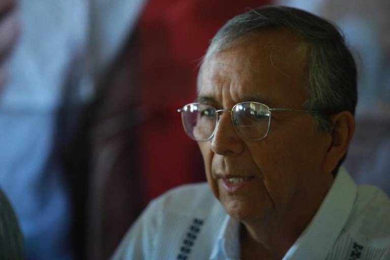 Madueña defiende al PAS, no a la autonomía de la UAS: Arturo Santamaría