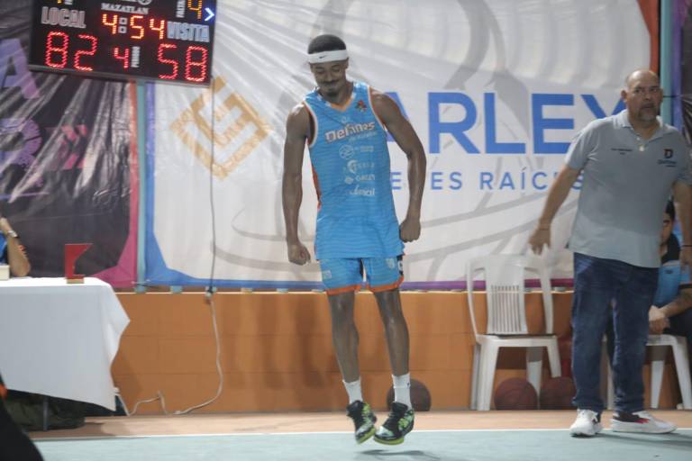 Delfines de Mazatlán vuelve a sufrir de visita