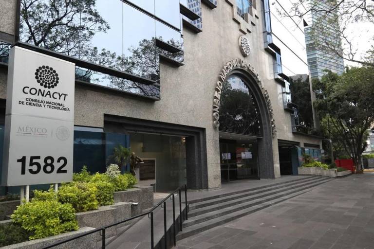 Diputados aprueban reemplazar al Conacyt por el Conahcti