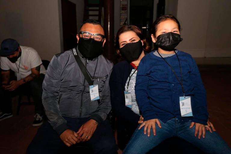 Exhibe 2 exposiciones en sus galerías