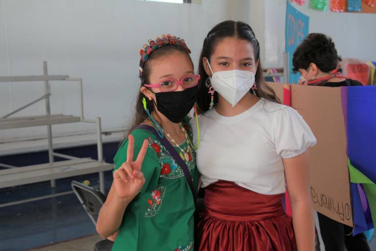 Comparten las tradiciones mexicanas en la Activa