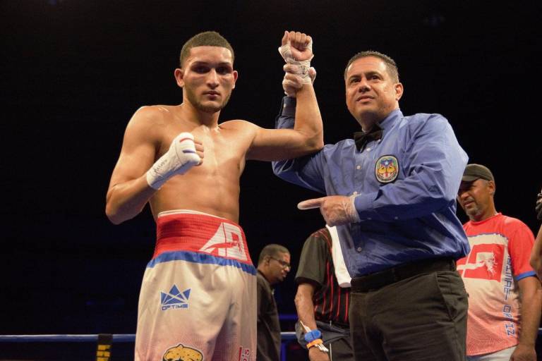 Me siento muy contento, es uno de mis sueño pelear en México: Abimael Ortiz