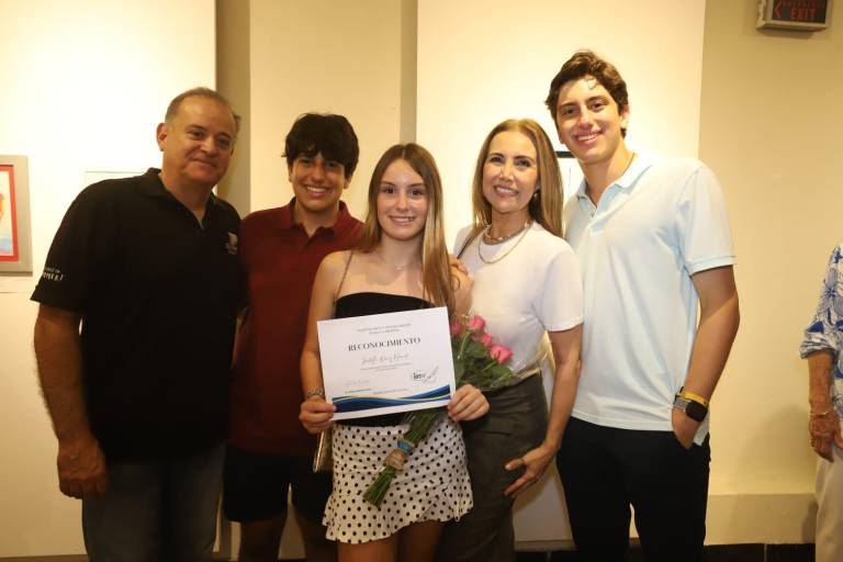 Presentan pequeños ‘La huella del artista’