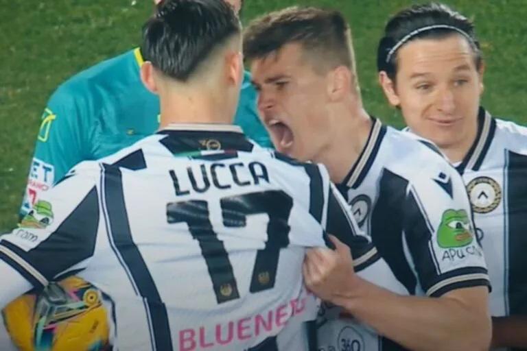 Lucca marca gol de la victoria para Udinese, pero su actitud genera un caótico conflicto por el penal
