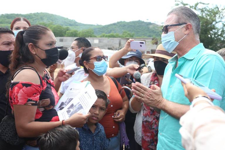 Su esposo murió en fuego cruzado en el ‘Culiacanazo’, y ella exige al Gobierno el apoyo que se le prometió