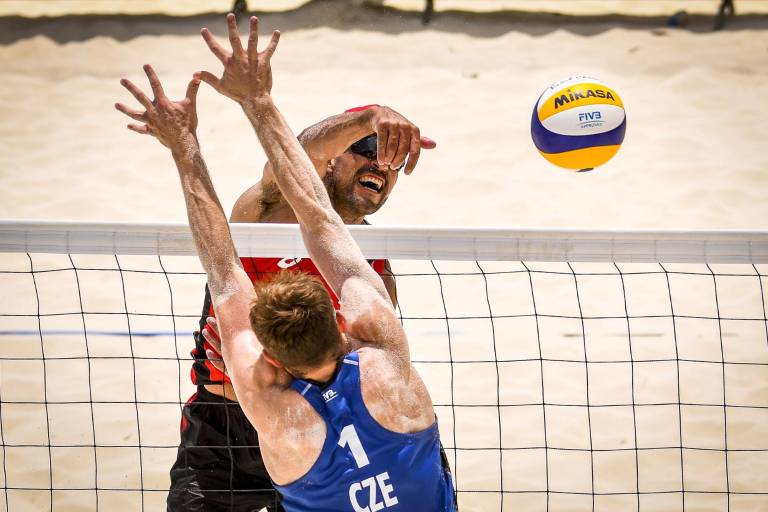 Mexicanos quedan fuera de primera parada del Tour Mundial en Cancún