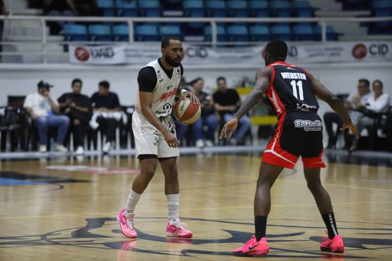 Reacción tardía al final es insuficiente para Venados Basketball