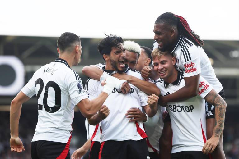 Raúl Jiménez comandó victoria del Fulham ante Newcastle United