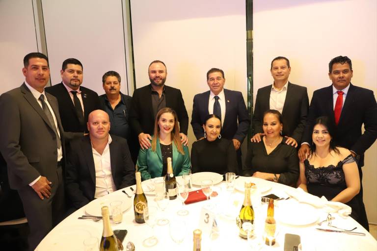 Arquitectos mazatlecos protagonizan cena de fin de año