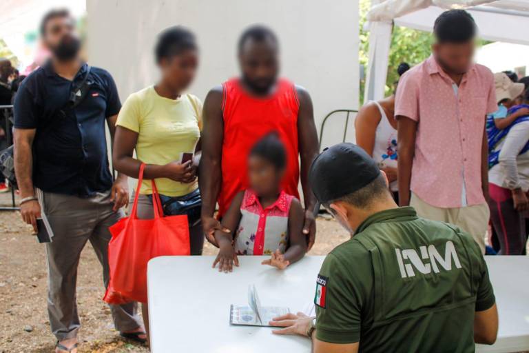 INM no da permisos para migrantes en México