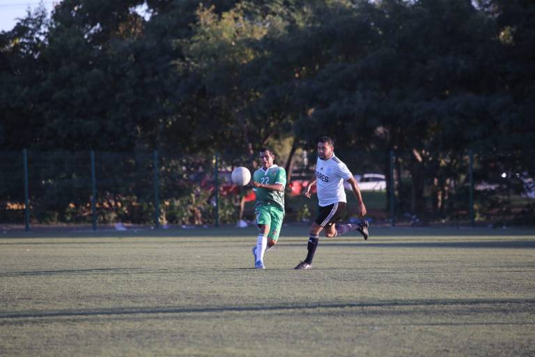 Rojos de Villa Unión detona todo su potencial ofensivo en la Liga de Futbol Superveteranos