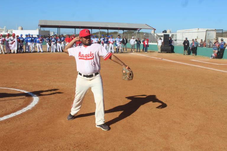 Rinde homenaje Liga Mazatlán a José Rodríguez Villela