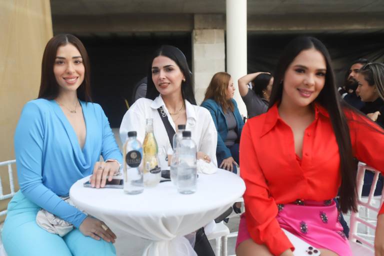 Llega al puerto Punto Laguna Towers &amp; Mall