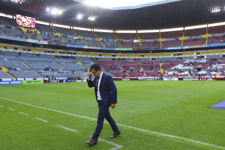 Chivas cesa a Marcelo Michel Leaño tras malos resultados
