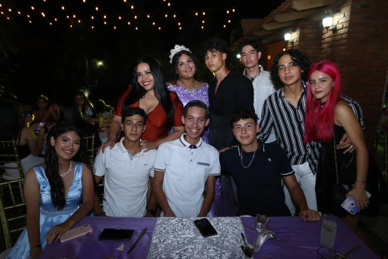 Ciara Zoé Ornelas agradece a Dios por sus 15 años