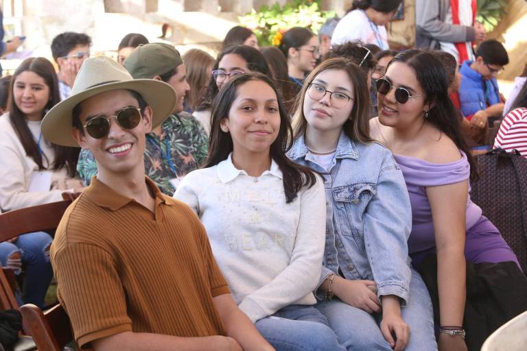 Asisten al Primer Encuentro de Biología ‘Observando Ciencia’