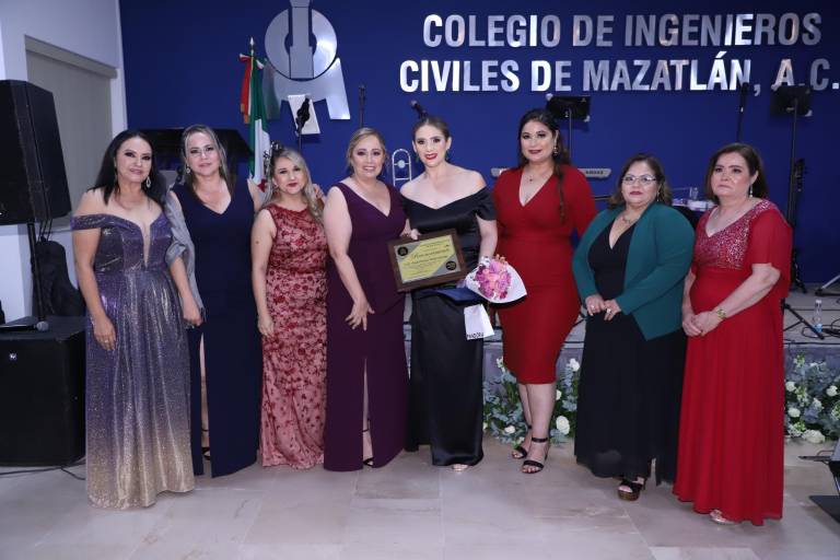 Asume presidencia de Colegio de Ingenieros Civiles