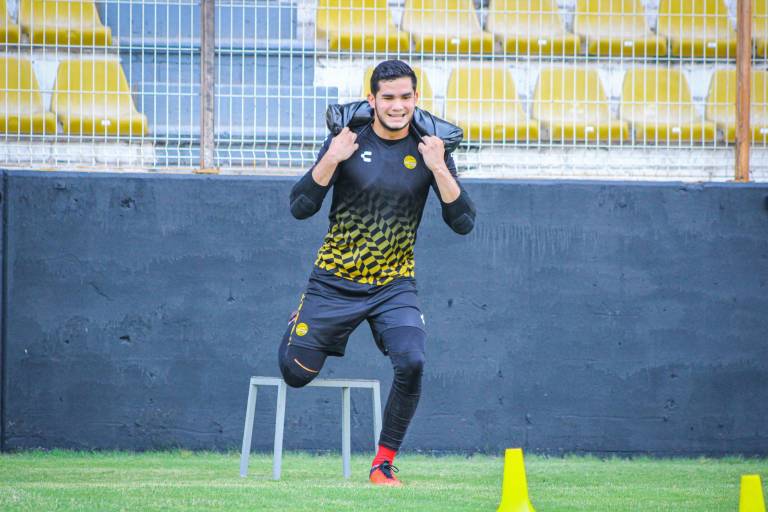 Me siento identificado con Dorados: Carlos Higuera