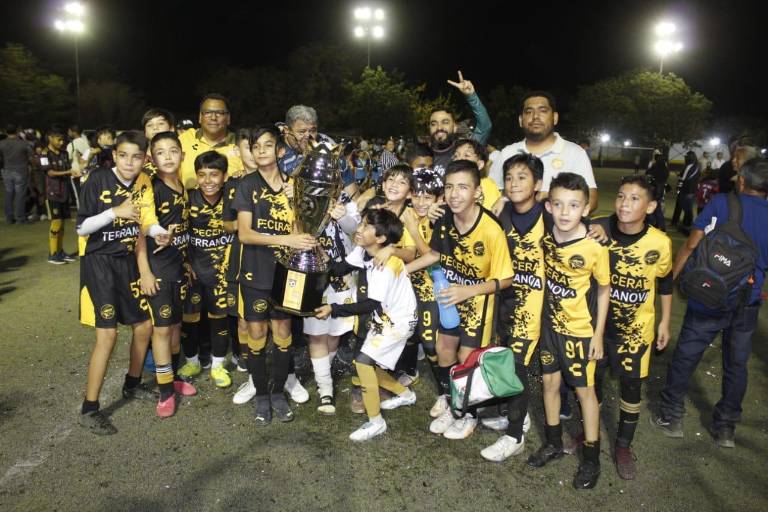Cierra con broche de oro Torneo Popular Deportivo Sur-Imdec de Futbol