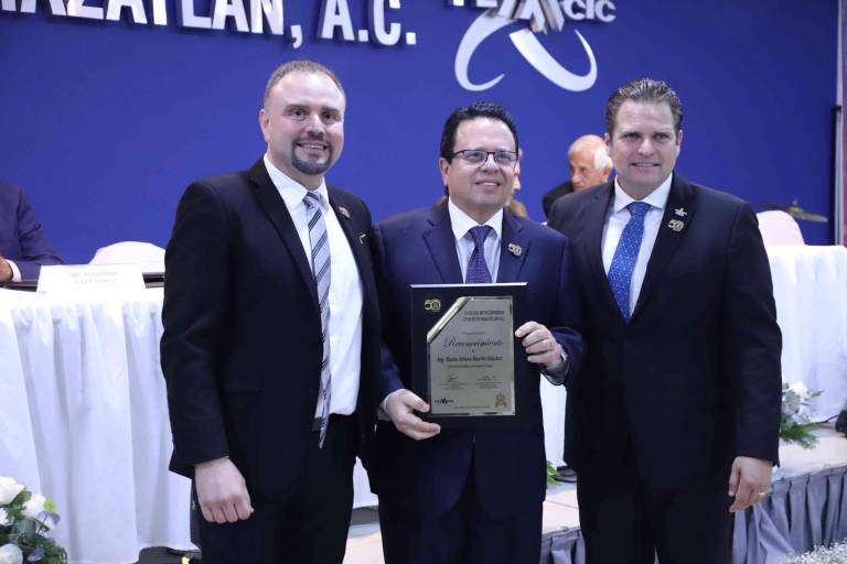 Celebran ingenieros civiles su reunión anual