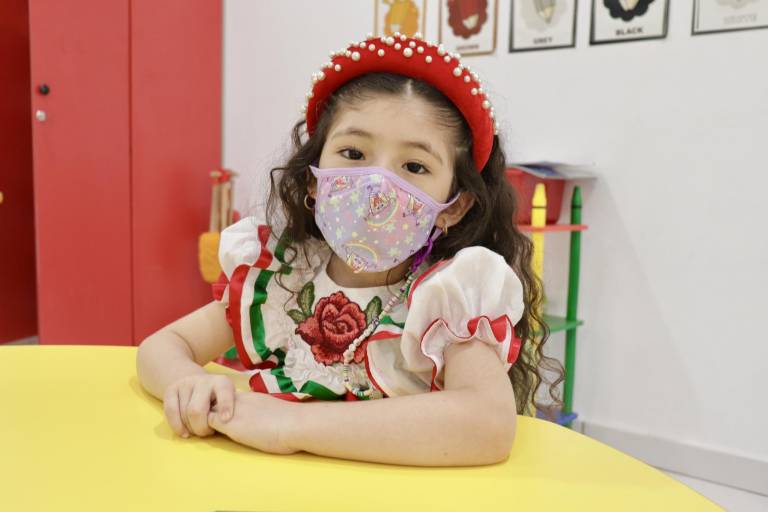 Conmemoran la Independencia de México en el Colegio SEBEC