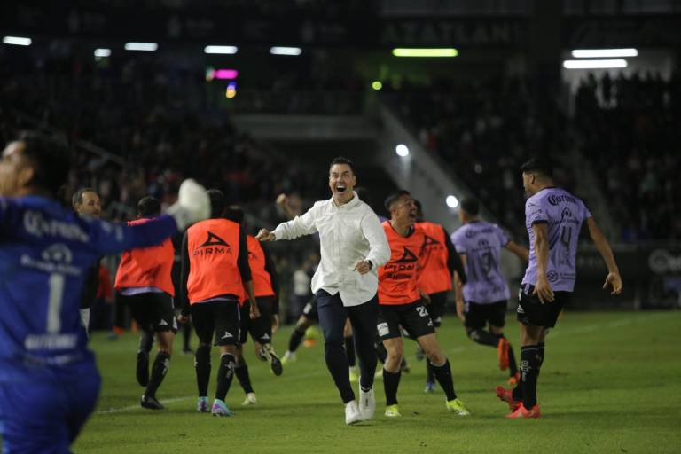 Felicito a mis jugadores por esta noche: Ismael Rescalvo