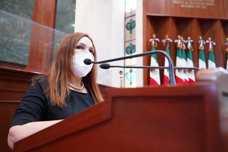 Una revolución pacífica, anunció la Diputada Alma Rosa Garzón, con el triunfo de Morena en Sinaloa