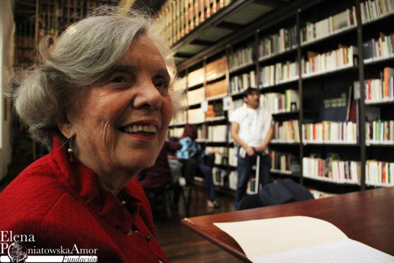 Elena Poniatowska recibirá homenaje en el Palacio de Bellas Artes por sus 90 años