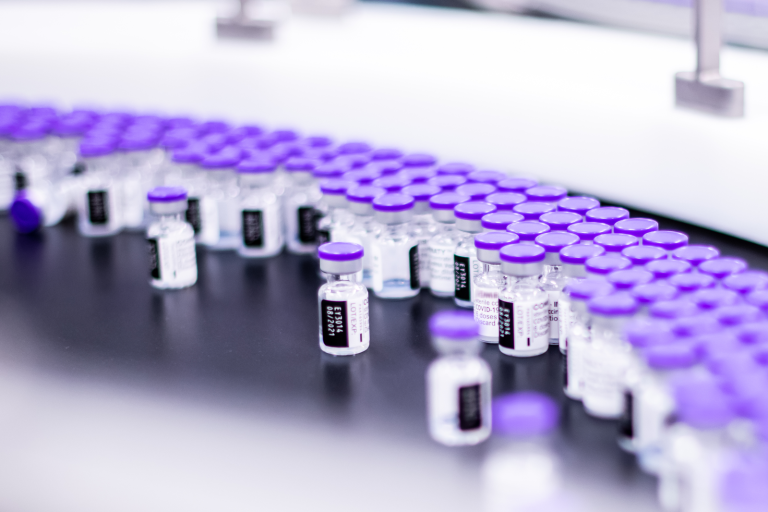 Vacuna Pfizer contra el Covid estará disponible este miércoles en farmacias en México