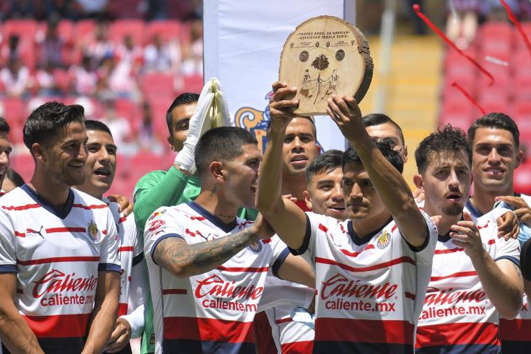 Chivas venció al Athletic Club en el debut del sinaloense Érick Gutiérrez con el Rebaño