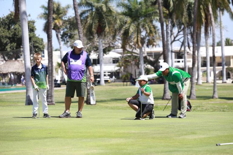 Zona Valle de México y Centro se adueñan del puerto, en Interzonas ‘Lorena Ochoa’