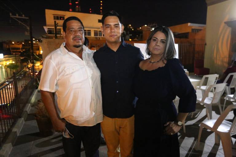 Arturo Santamaría Gómez presenta su libro ‘El futbolista sinaloense, talento, fuerza y garra’