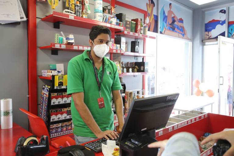 Inauguran la tercera sucursal de la tienda Venados Market